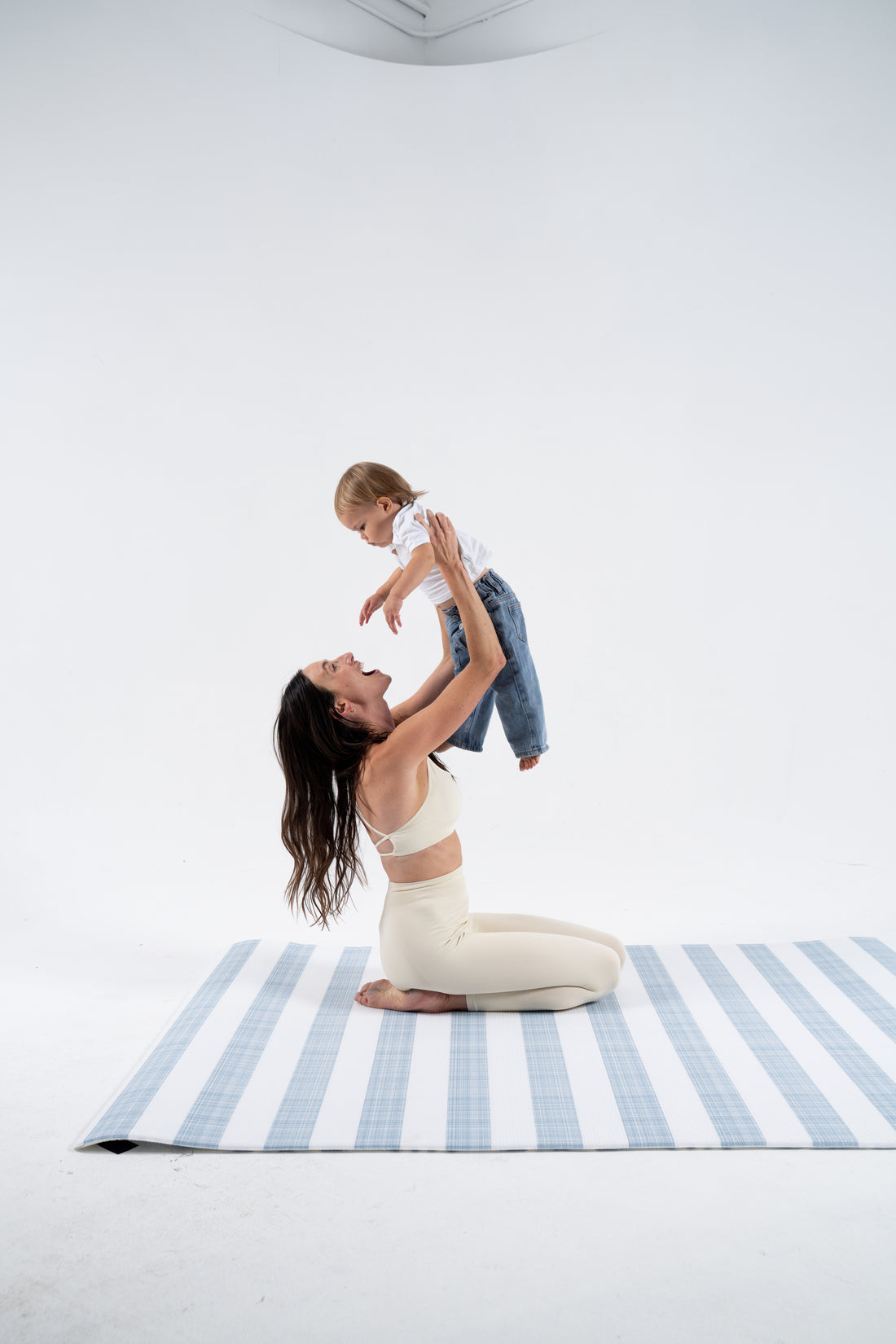 The Best AI Tools for Moms in 2026 (That Actually Reduce Your Mental Load)