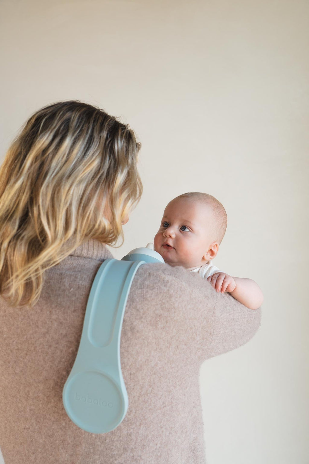 hands-free feeding strap