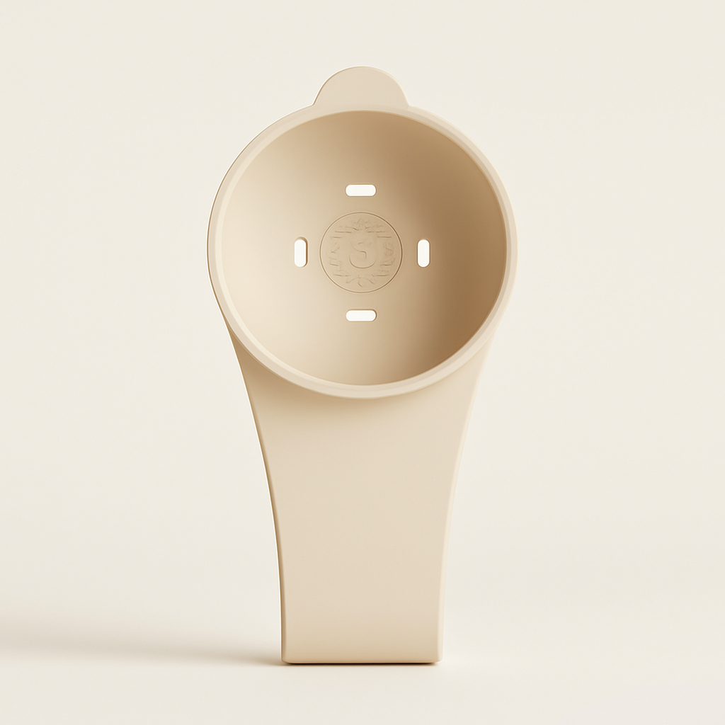 hands-free feeding strap — bleu — Clean ecommerce product shot — refreshed editorial photography